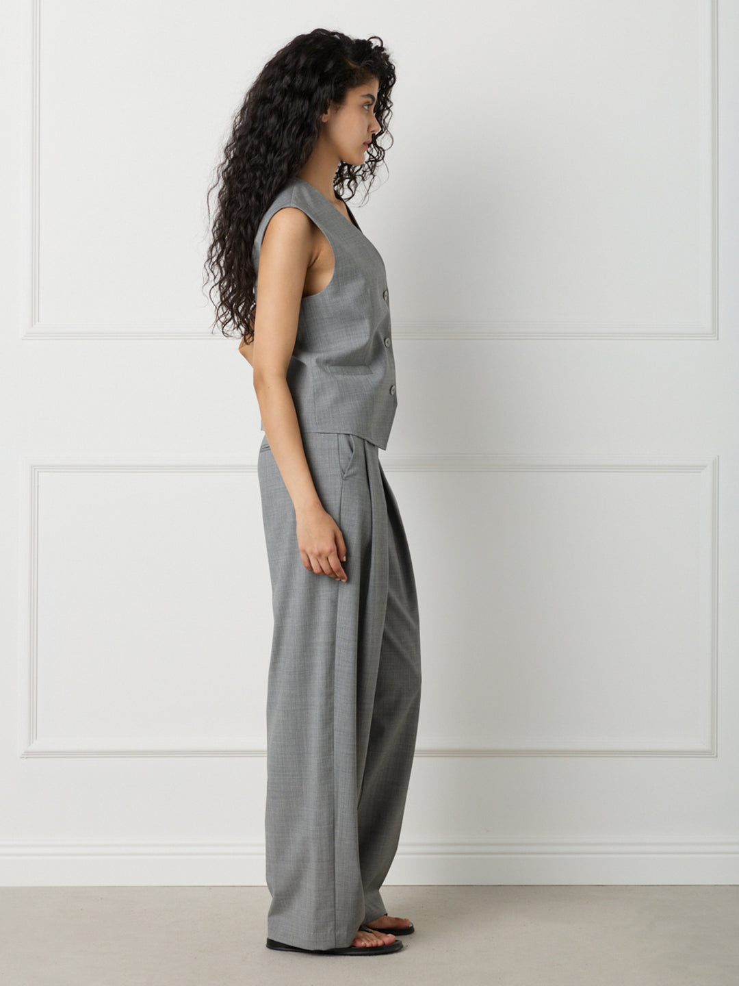 WOMAN SCULPTED TAILORED TROUSERS