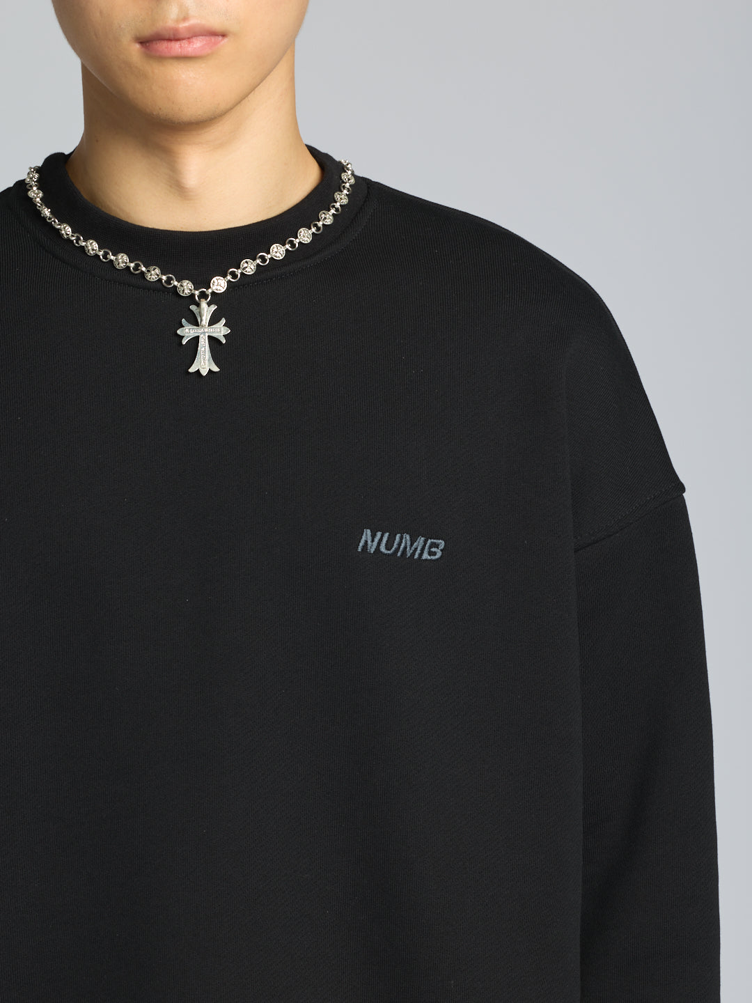 CREWNECK