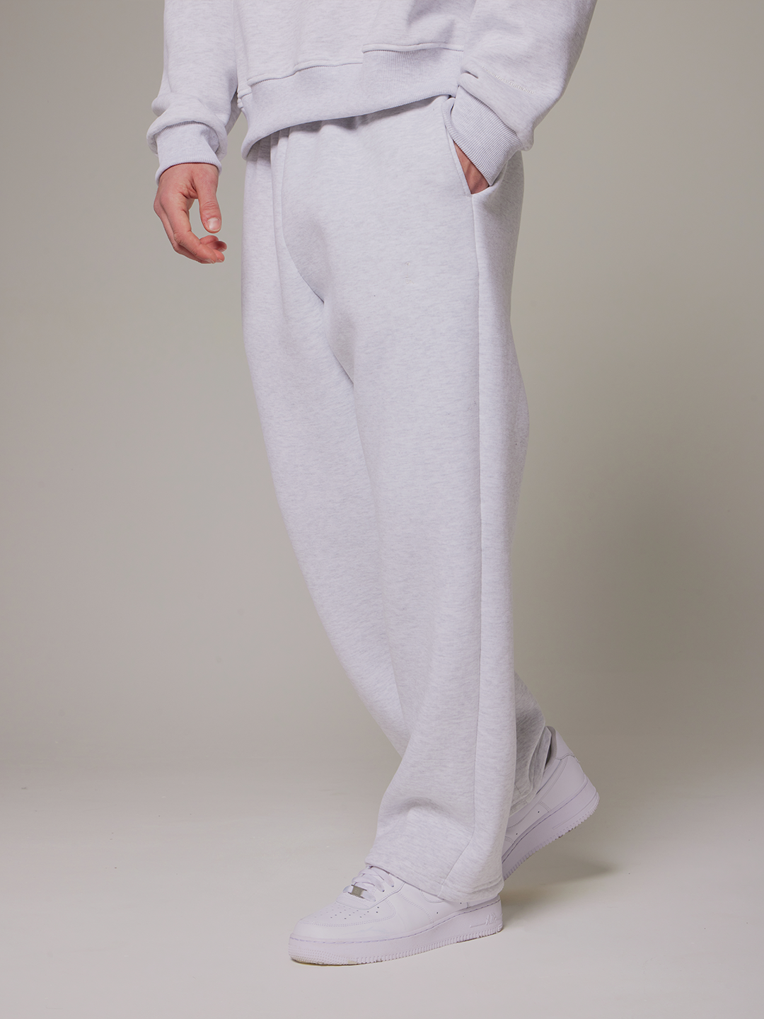 ESSENTIAL SWEATPANTS