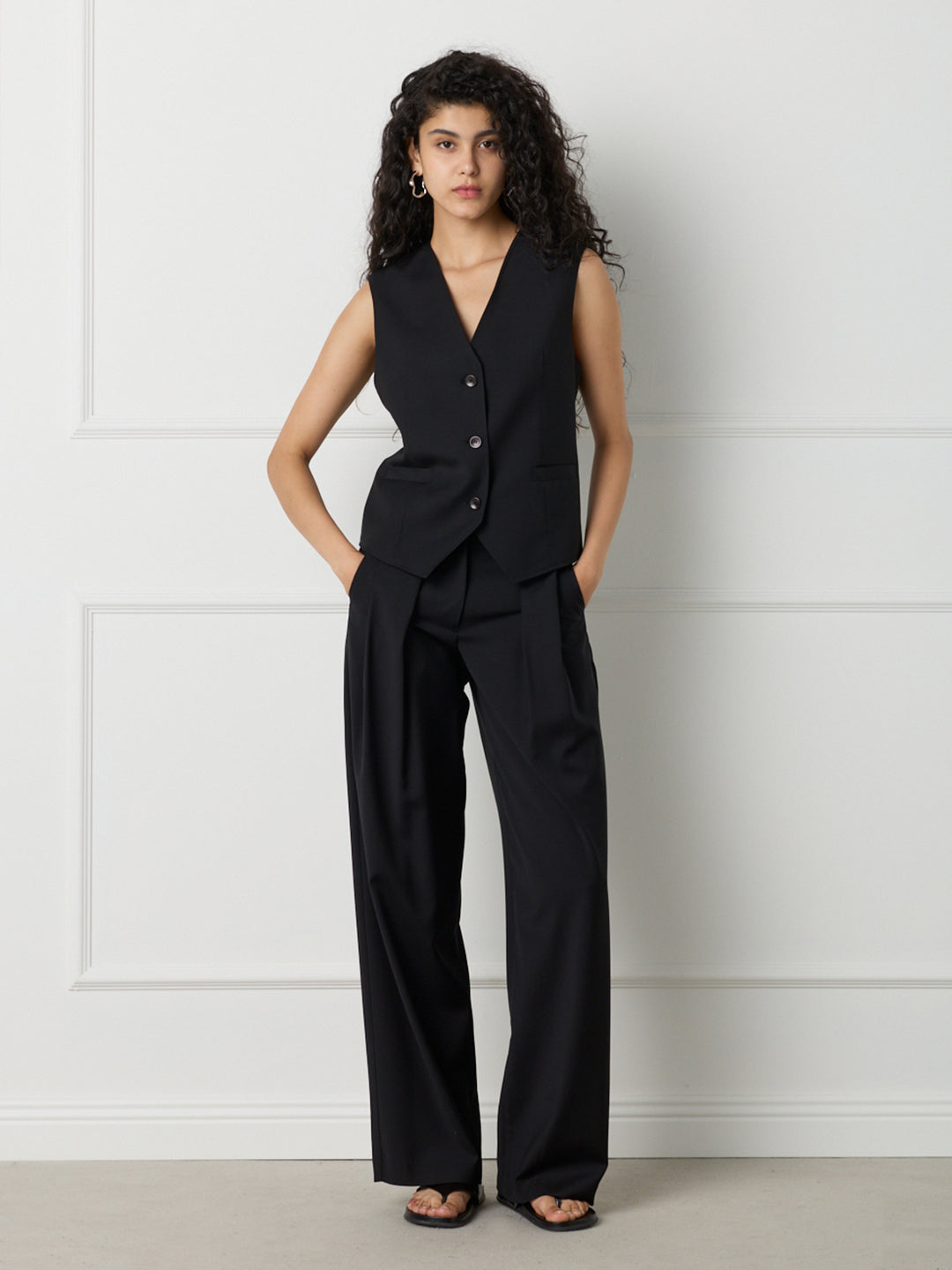 WOMAN SCULPTED TAILORED TROUSERS