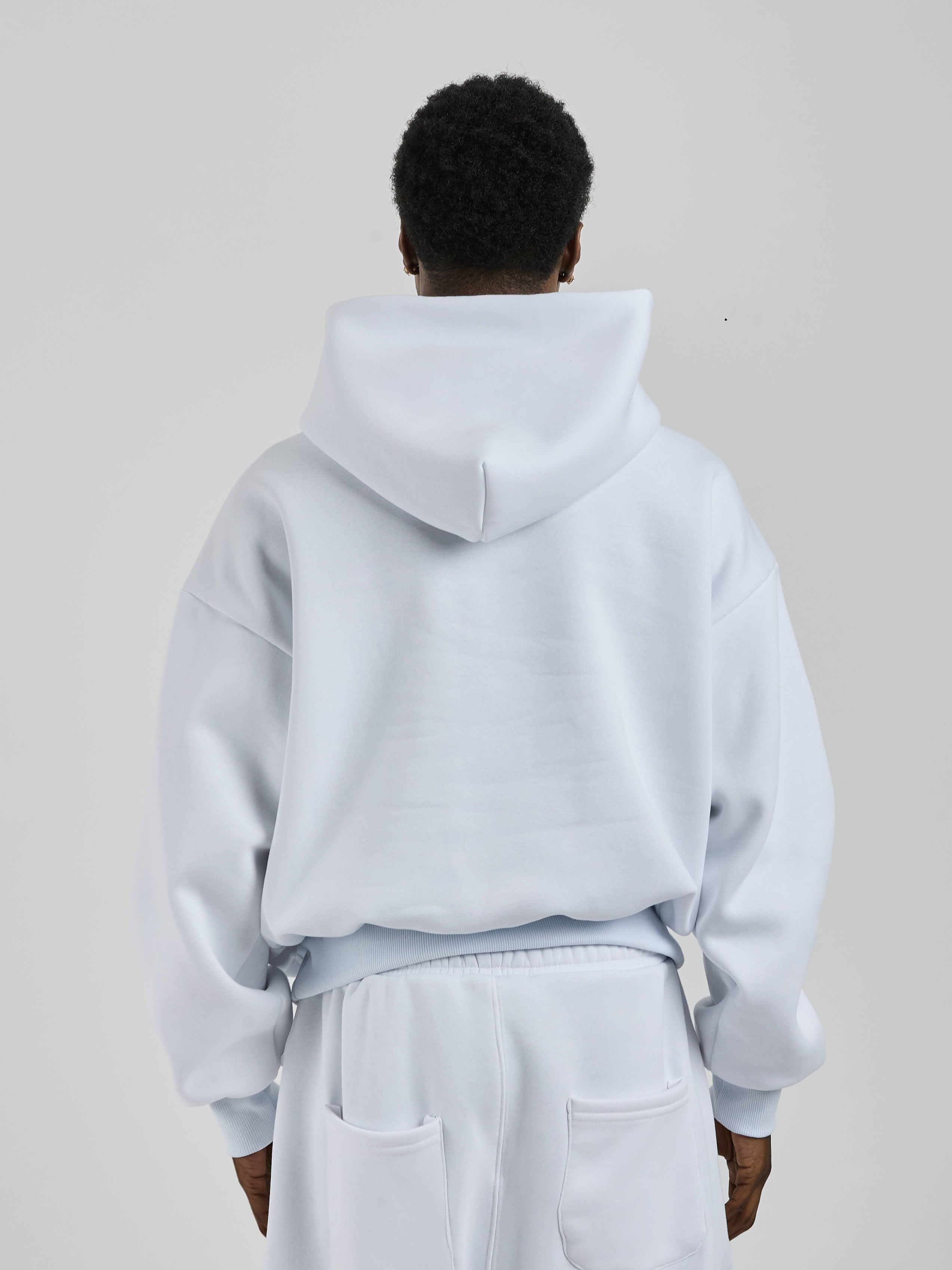 ESSENTIAL HOODIE