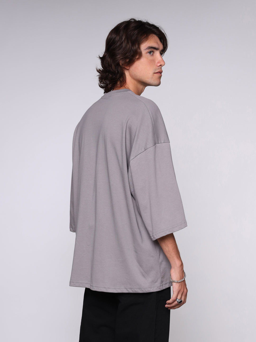 OVERSIZED T-SHIRT
