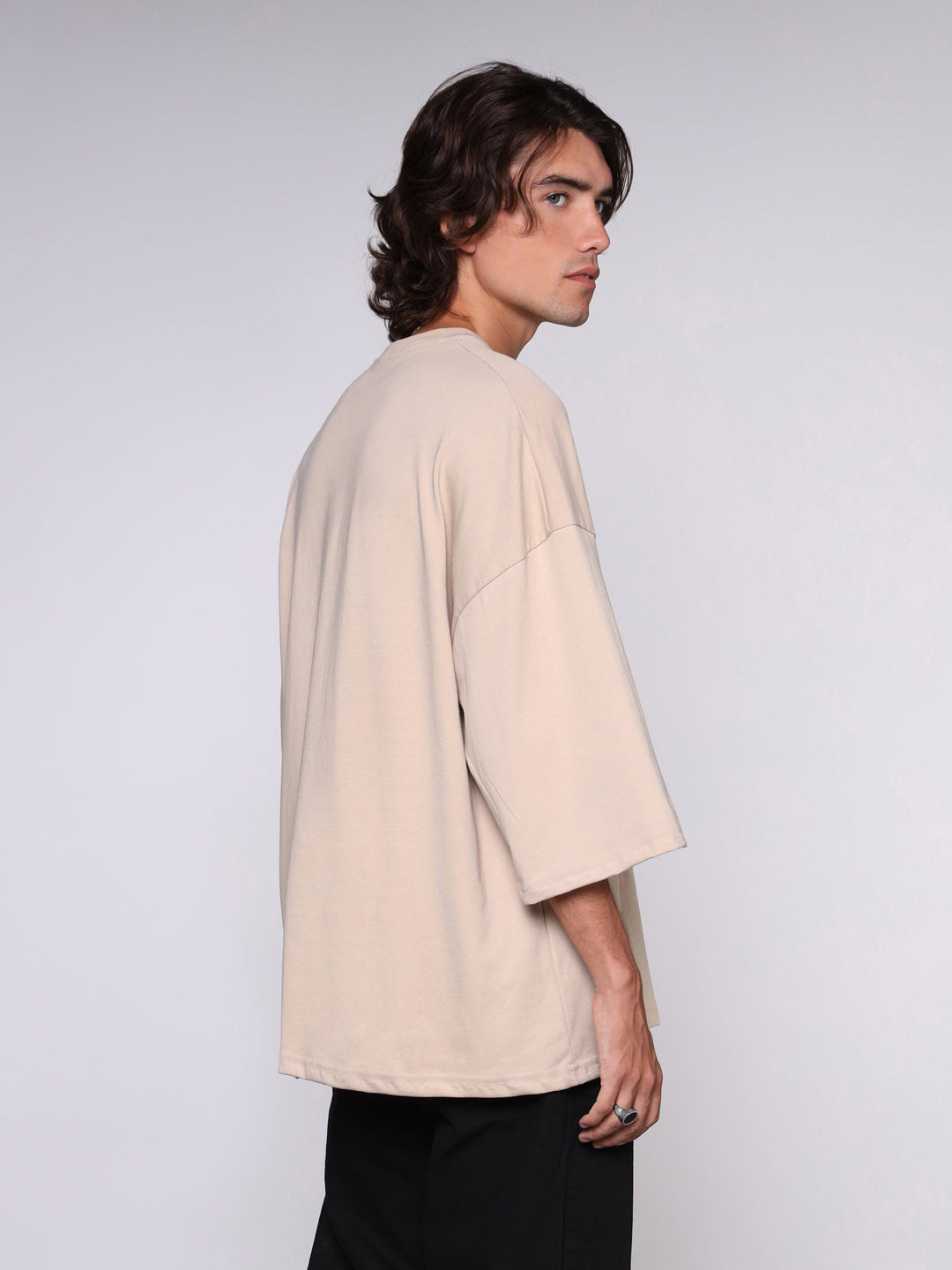 OVERSIZED T-SHIRT