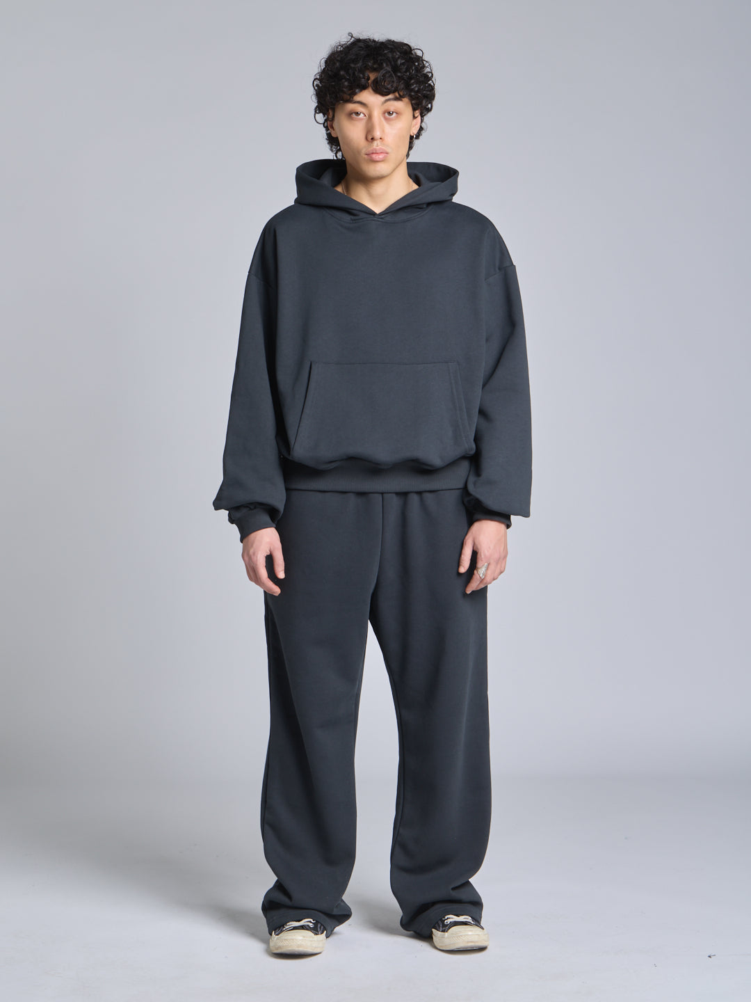 ESSENTIAL SWEATPANTS