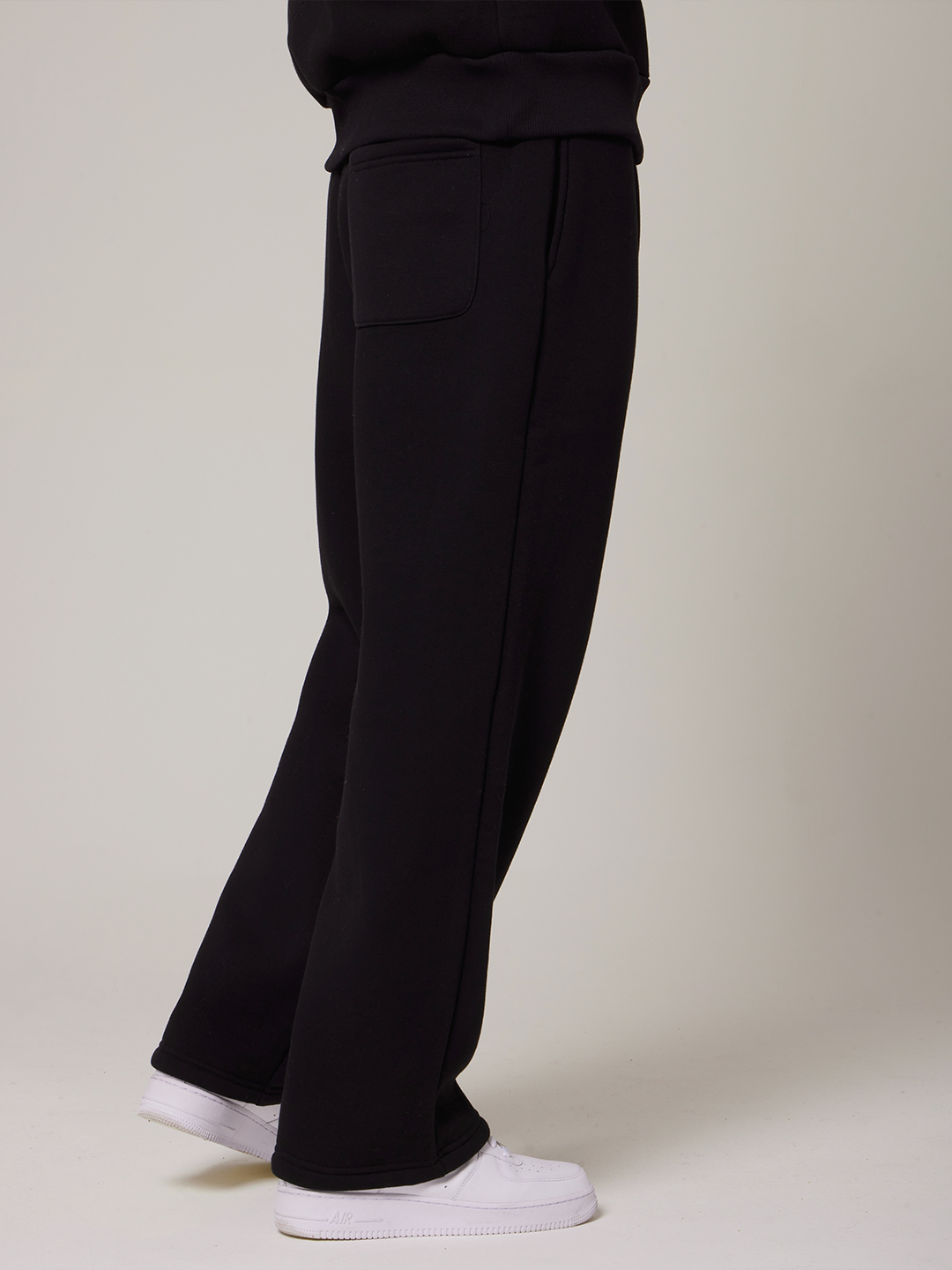 ESSENTIAL SWEATPANTS