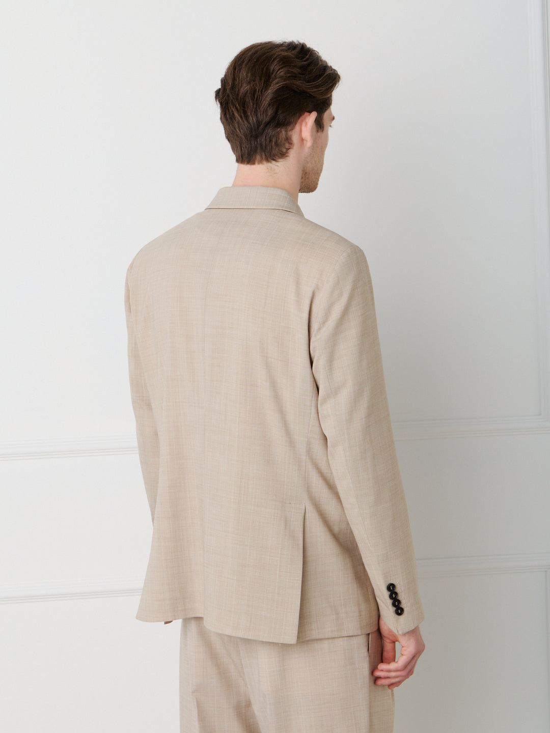 CLASSIC DOUBLE-BREASTED JACKET
