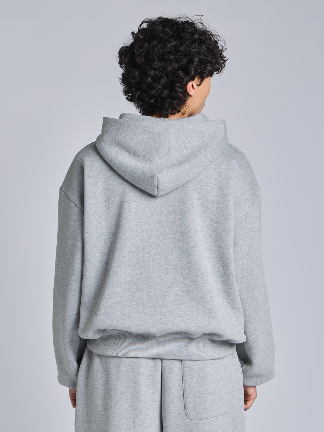 ESSENTIAL HOODIE
