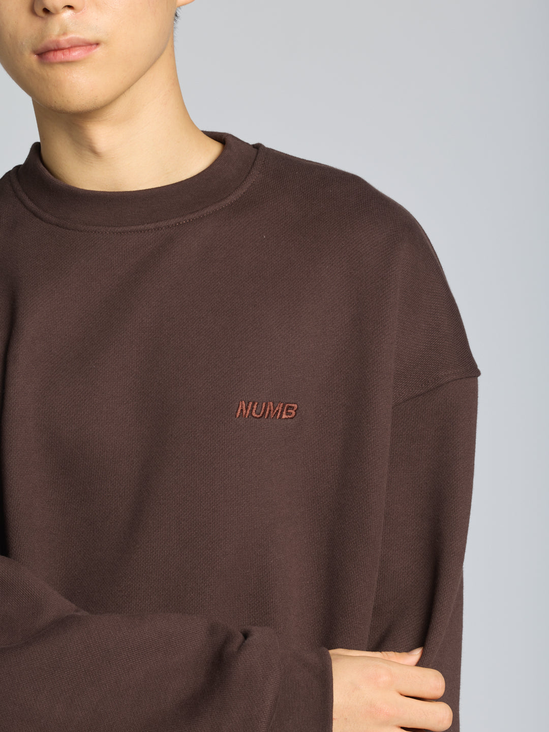 CREWNECK