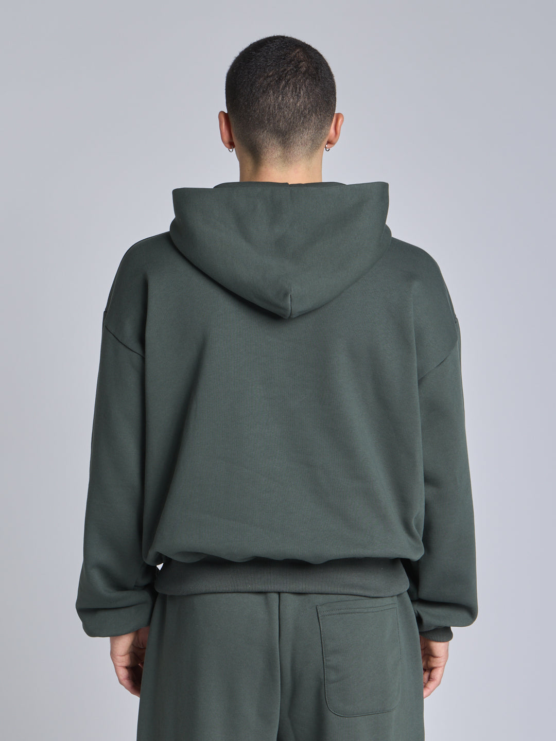 ESSENTIAL HOODIE