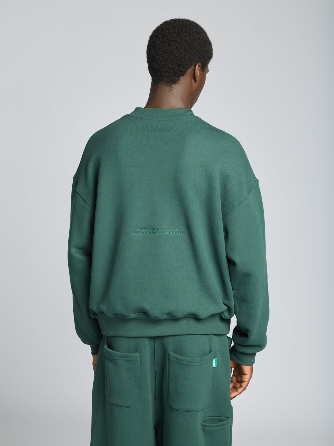 CREWNECK