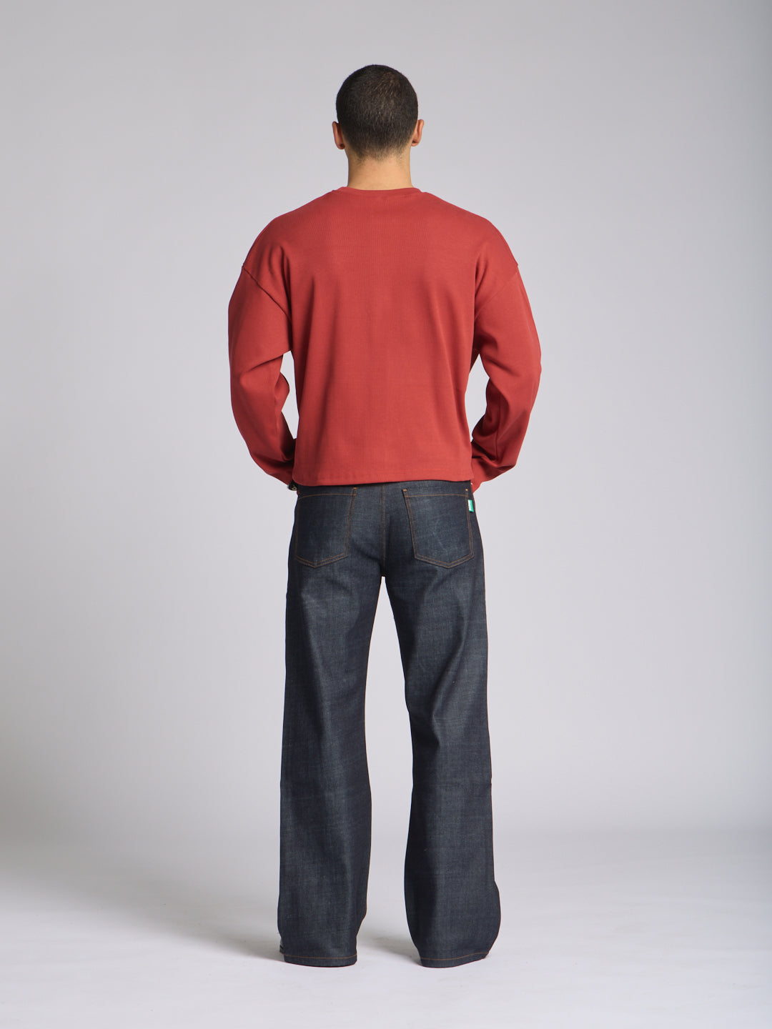 ESSENTIAL LONG SLEEVE