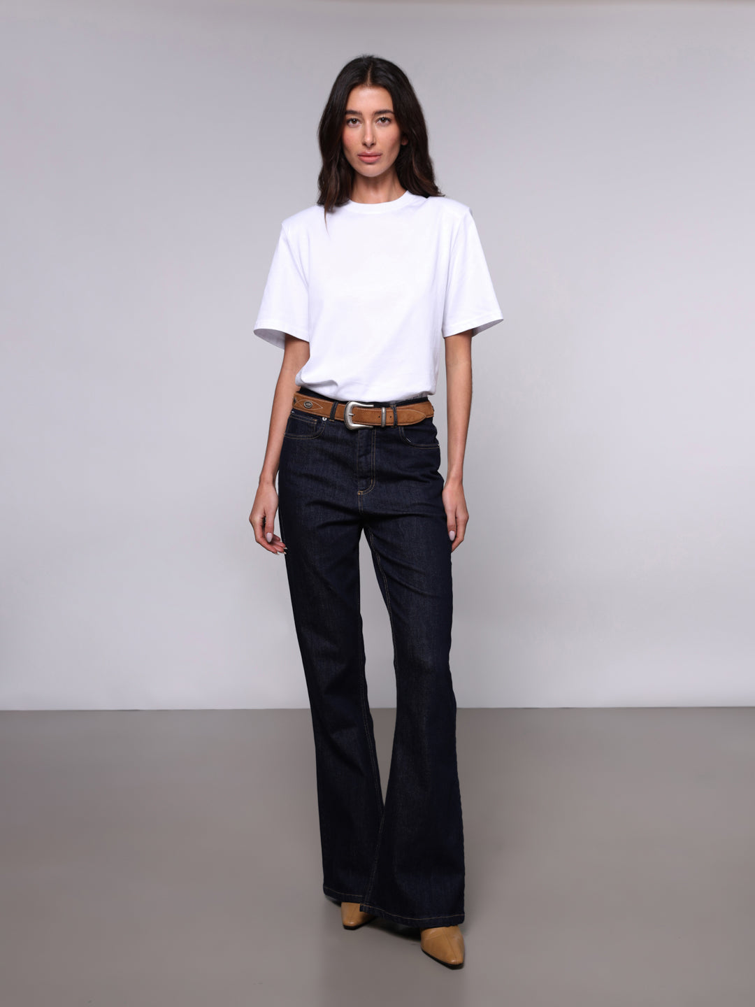 WOMEN'S PADDED SHOULDERS T-SHIRT