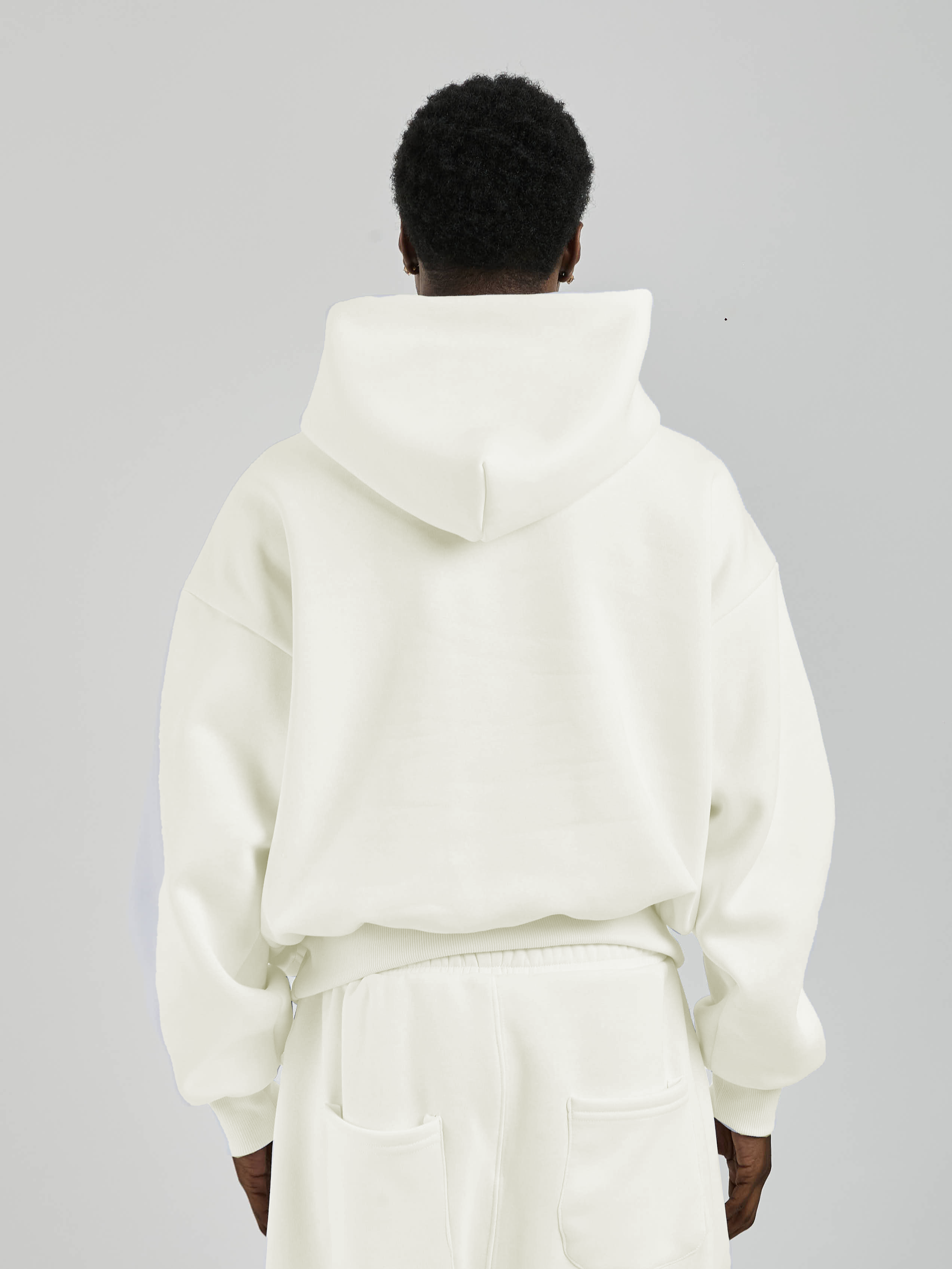 ESSENTIAL HOODIE