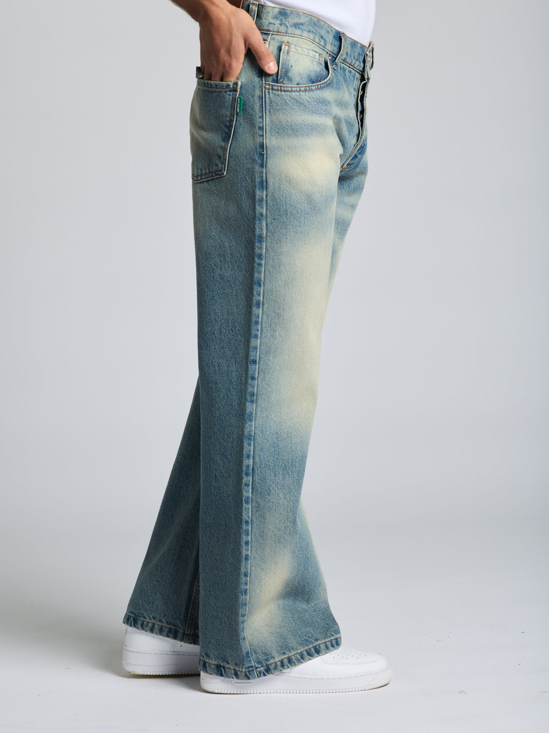FLARE DENIM