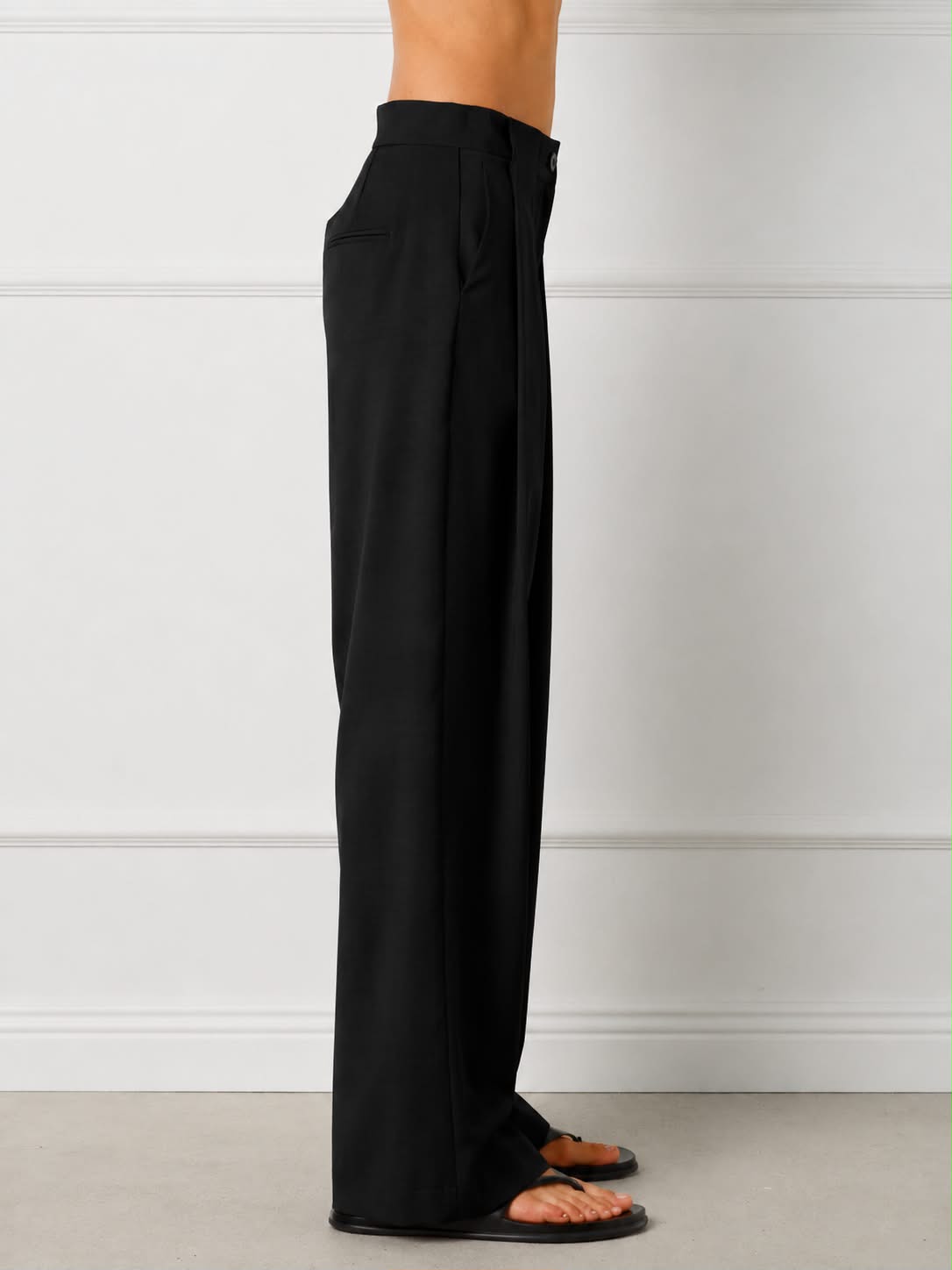 WOMAN SCULPTED TAILORED TROUSERS