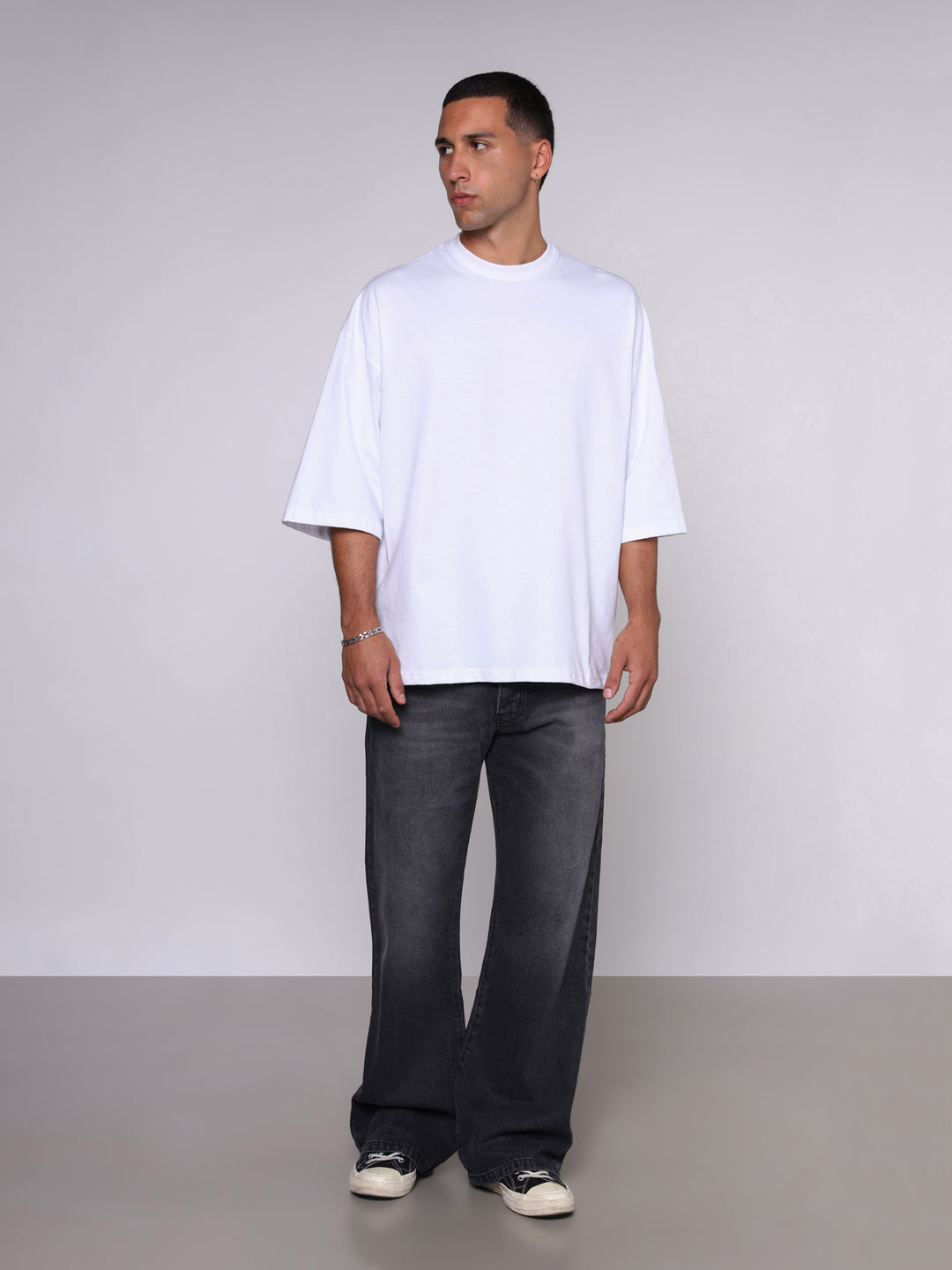 OVERSIZED T-SHIRT