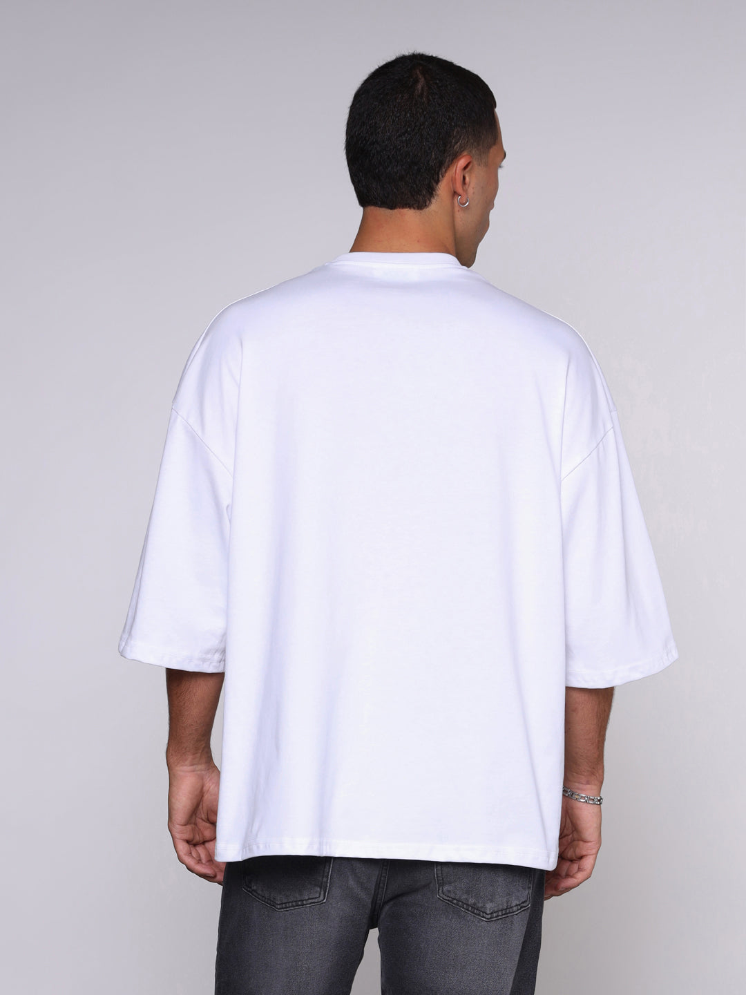 OVERSIZED T-SHIRT