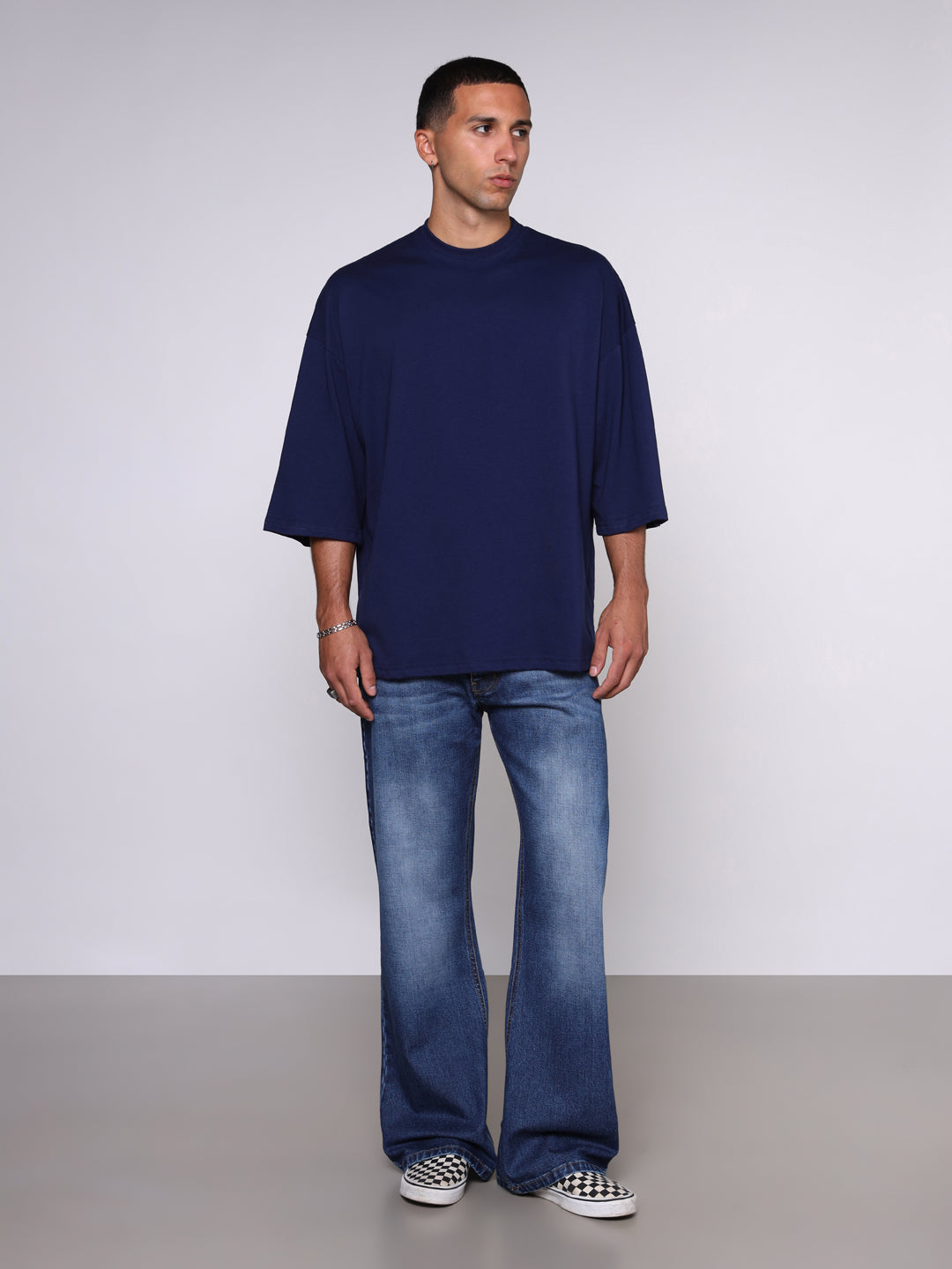 OVERSIZED T-SHIRT