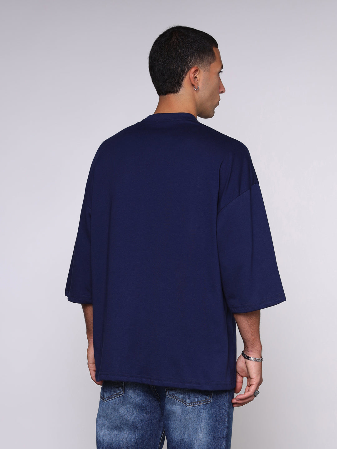 OVERSIZED T-SHIRT
