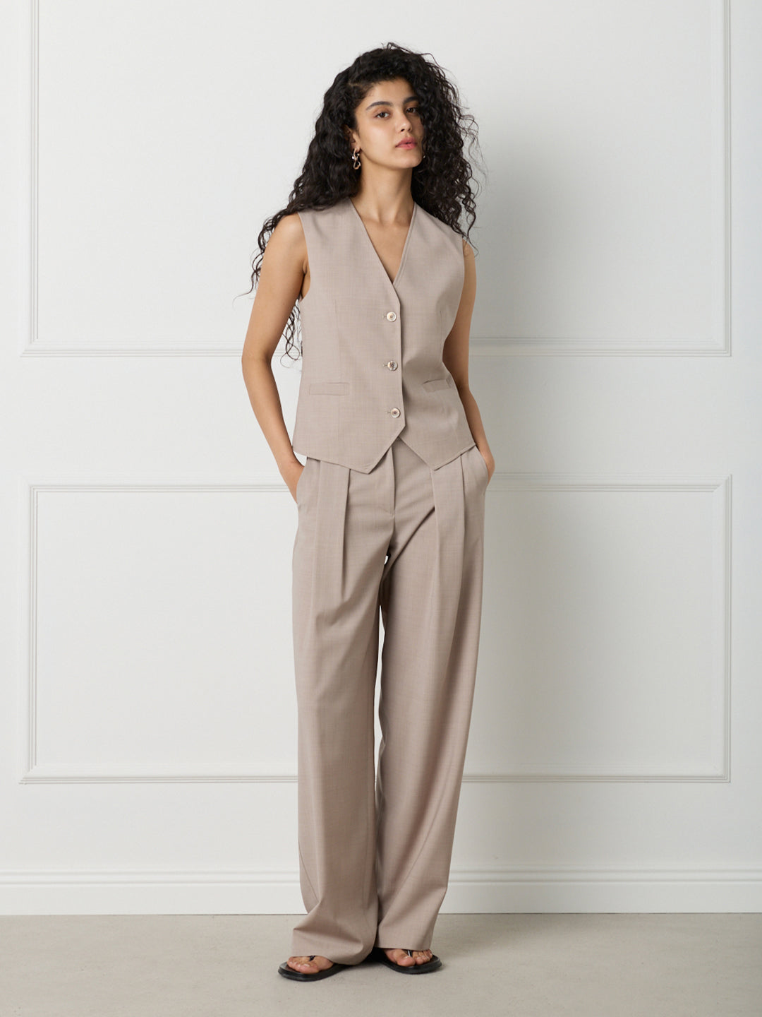 WOMAN SCULPTED TAILORED TROUSERS