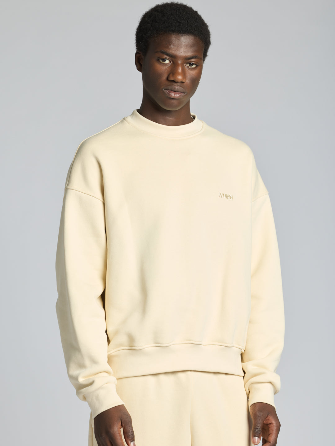 CREWNECK