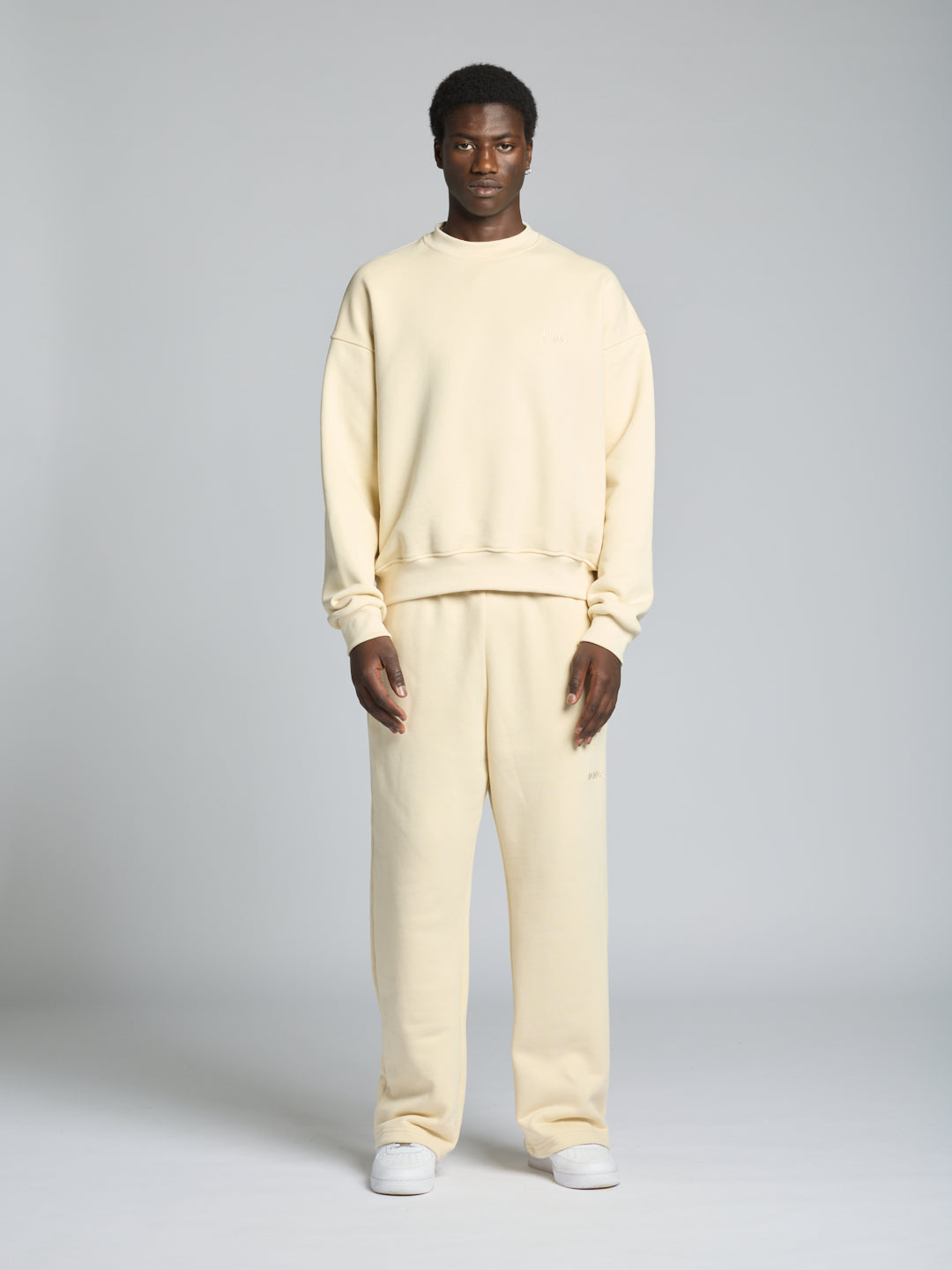 SWEATPANTS