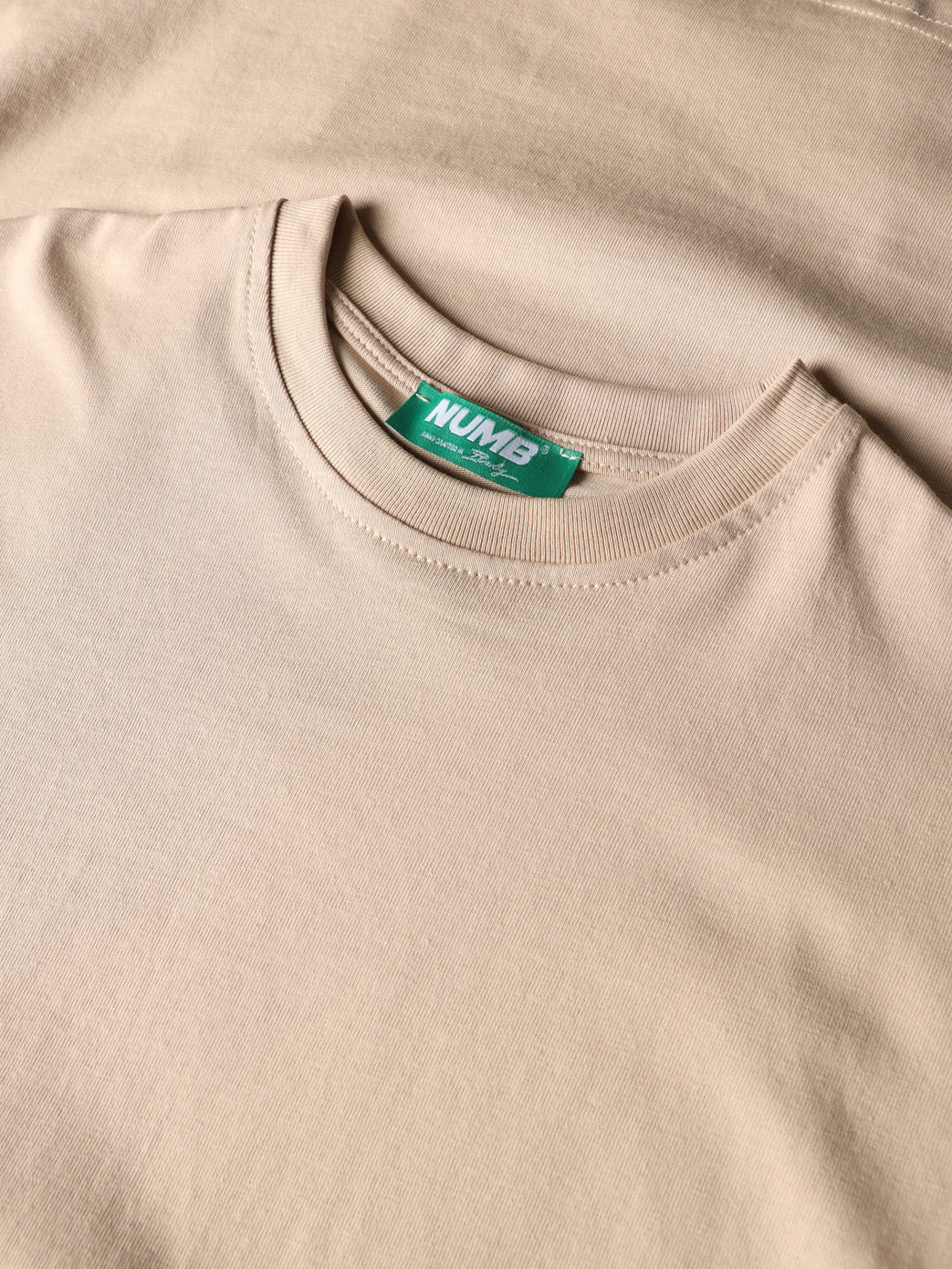 OVERSIZED T-SHIRT