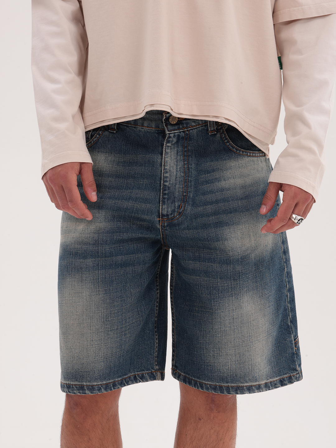 DENIM SHORTS