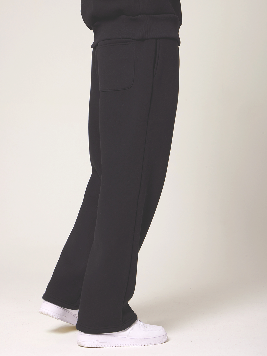 ESSENTIAL SWEATPANTS