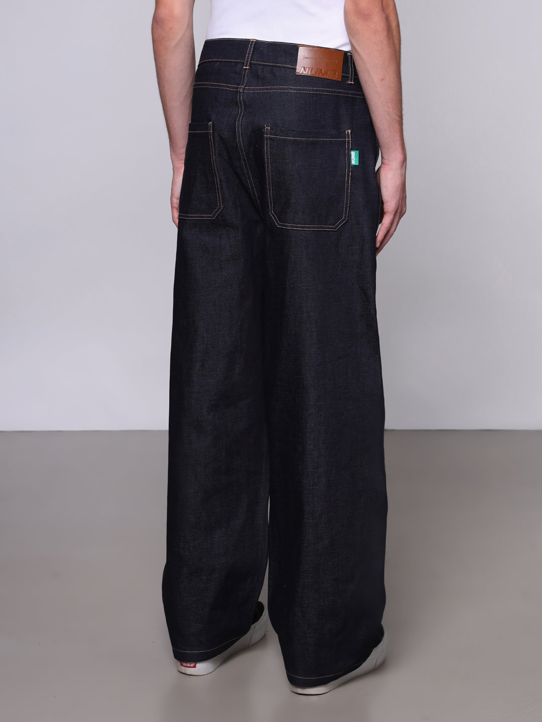 SUPER BAGGY DENIM